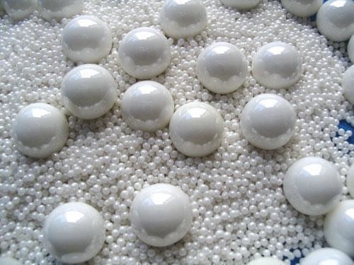 Zirconium Oxid Ceramic Grinding Ball 1200HV For Coatings Paints